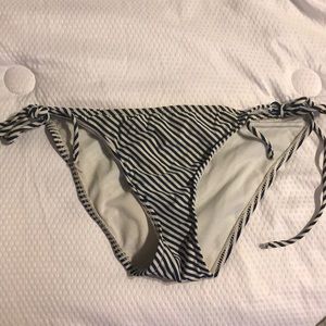 Swimsuit bottom